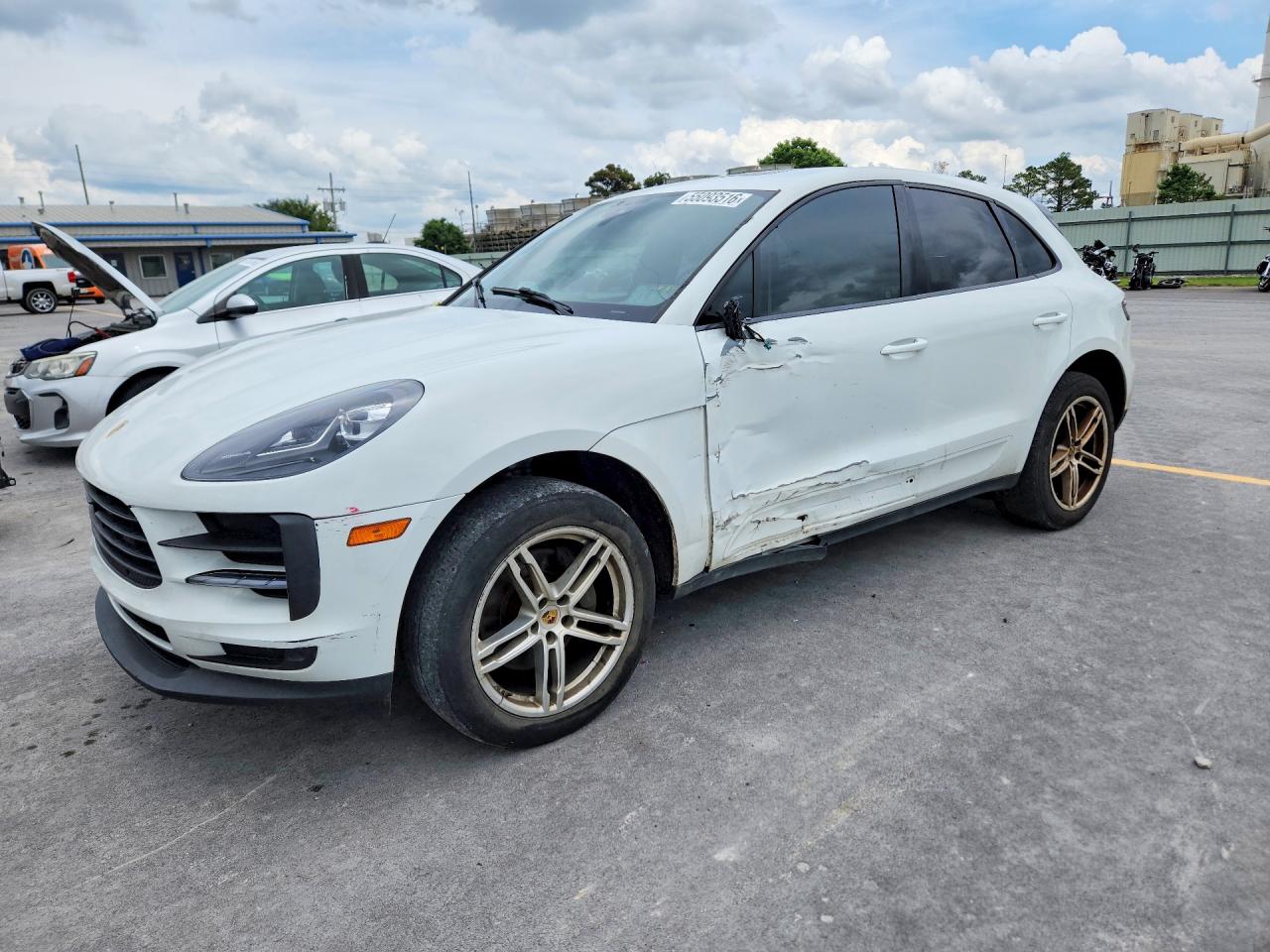 2019 Porsche Macan, VIN WP1AA2A52KLB04819 — Side