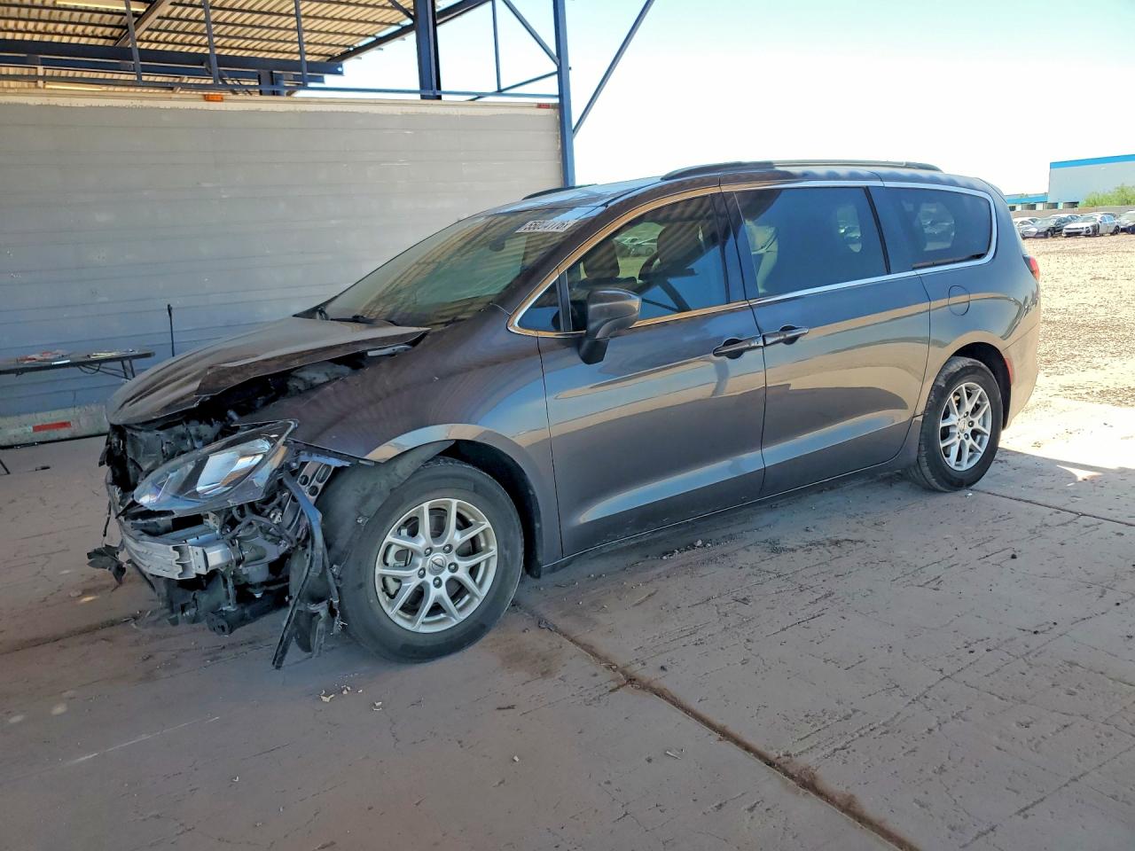 2021 Chrysler Voyager LXi, VIN 2C4RC1DG8MR567726 — Перед