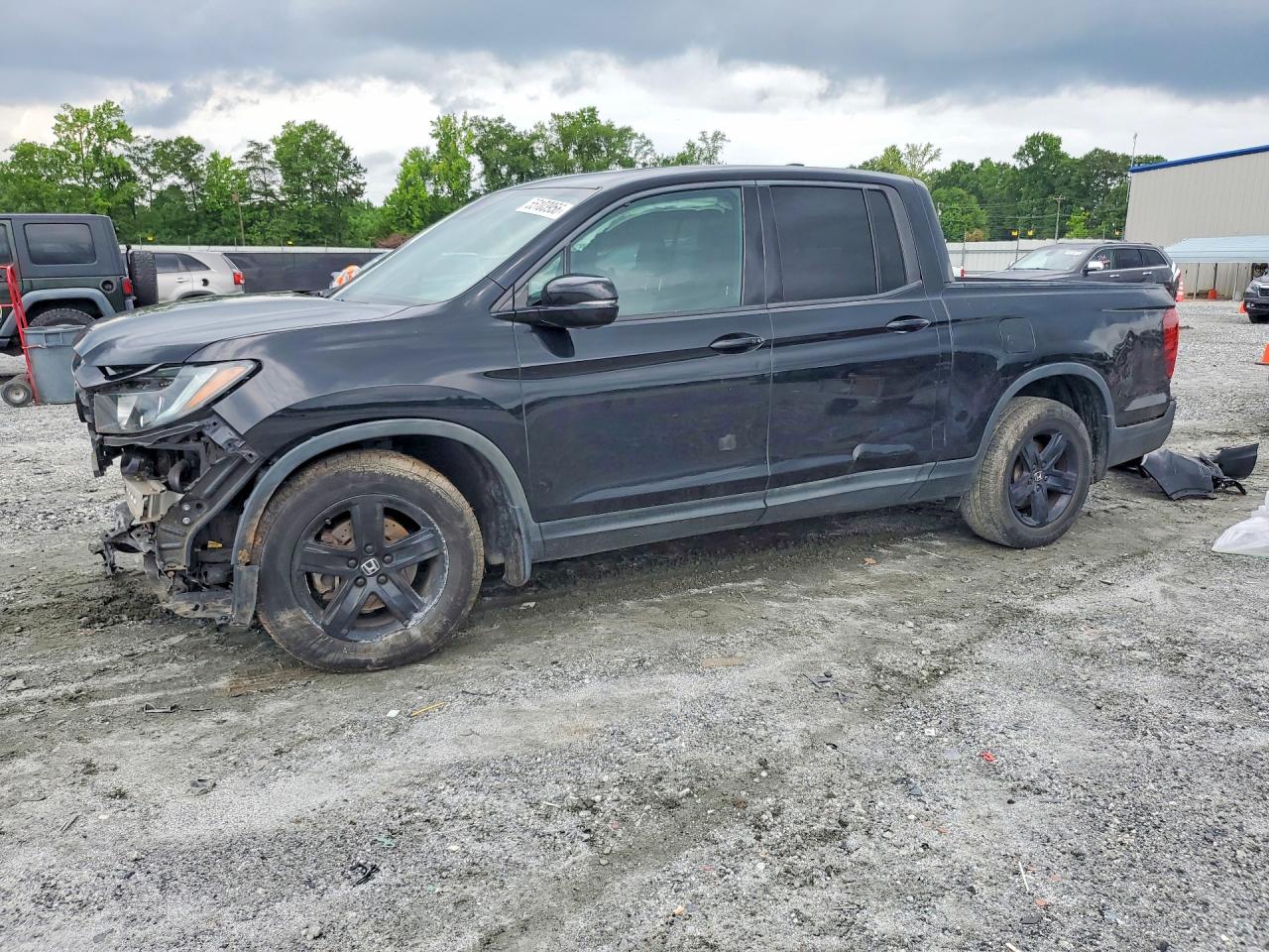 2021 Honda Ridgeline Black Edition, VIN 5FPYK3F85MB018519 — Front end