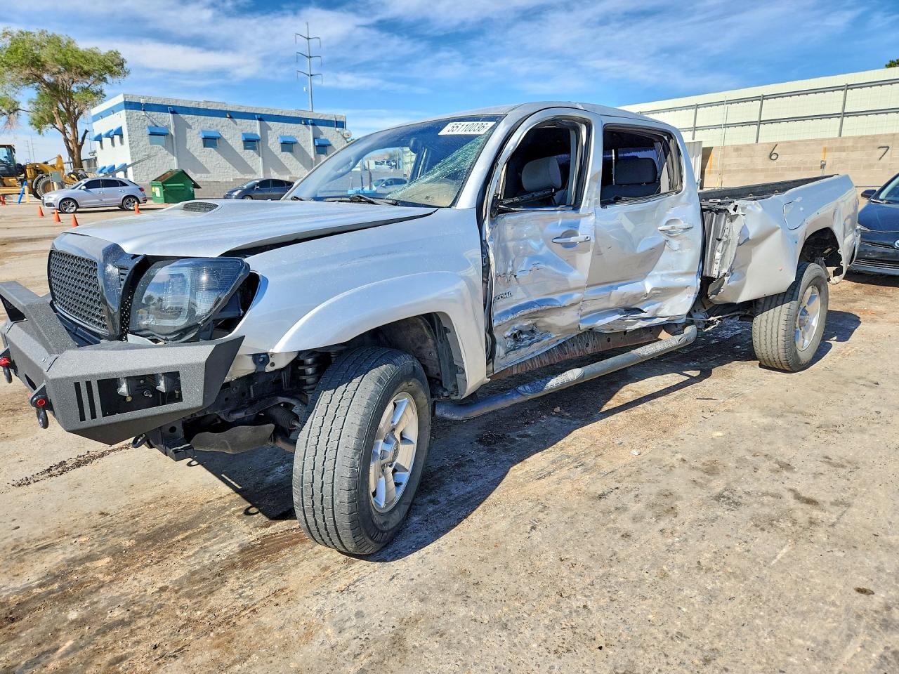 2005 Toyota Tacoma PreRunner, VIN 5TEKU72N95Z096801 — Side
