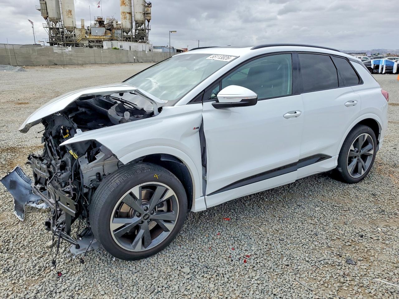2024 Audi Q4 e-tron Premium Plus, VIN WA1L2BFZ1RP031796 — Перед