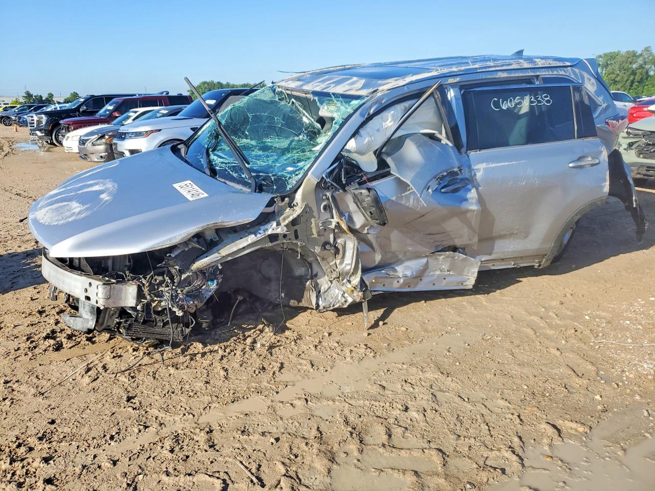 2015 Toyota Highlander Limited, VIN 5TDYKRFH5FS056388 — Rollover