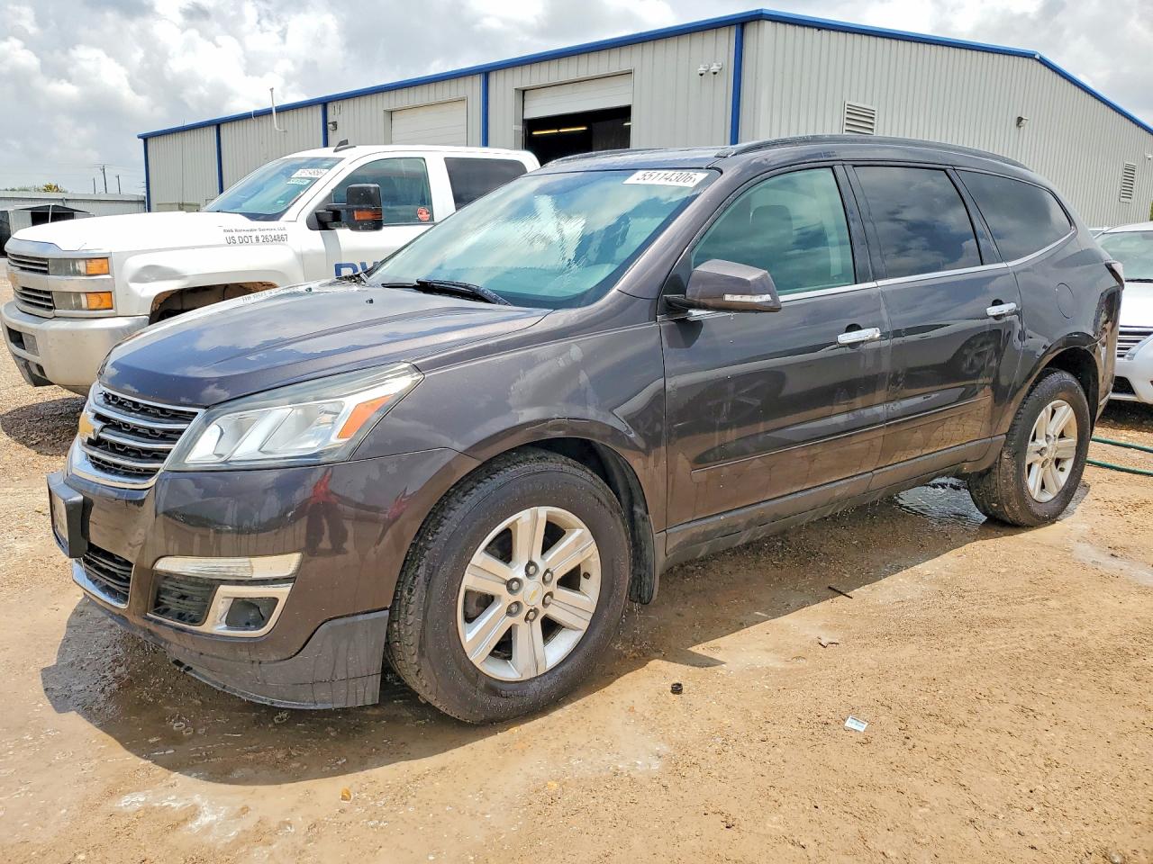 2014 Chevrolet Traverse LT, VIN 1GNKVGKD7EJ337129 — Minor dents and scratches