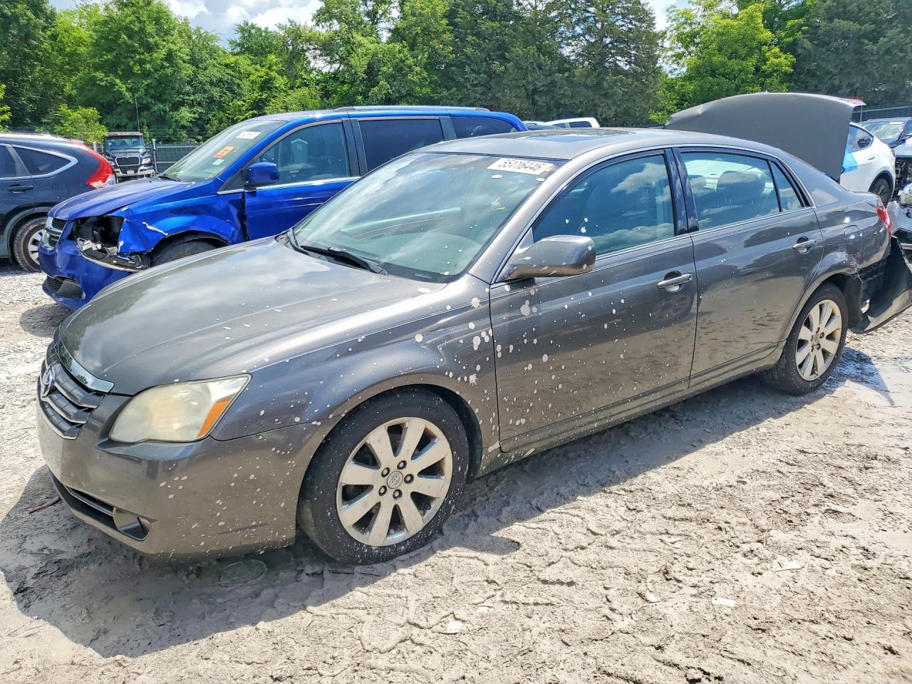 2007 Toyota Avalon XL, VIN 4T1BK36B37U182675 — Зад