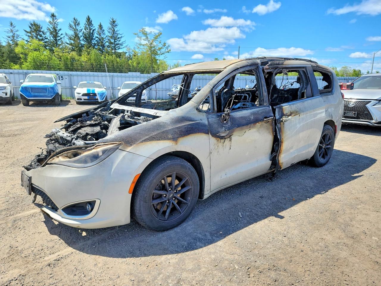 2020 Chrysler Pacifica Touring, VIN 2C4RC1FG6LR232427 — Burn