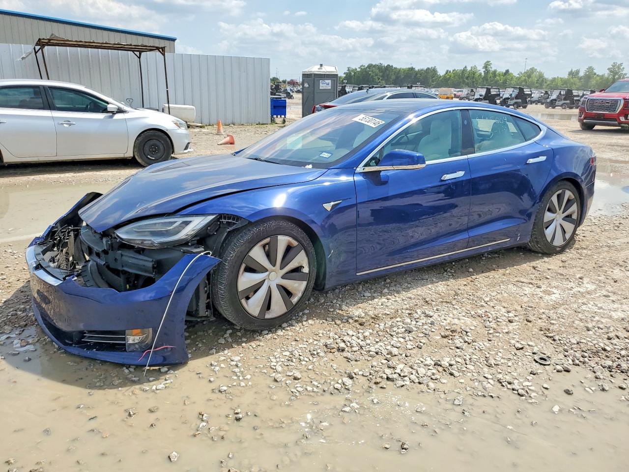 2020 Tesla Model S Long Range, VIN 5YJSA1E23LF389017 — Front end