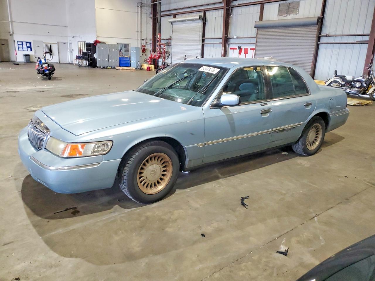 2001 Mercury Grand Marquis LS, VIN 2MEFM75W71X625405 — Фото с аукциона 1 of 4