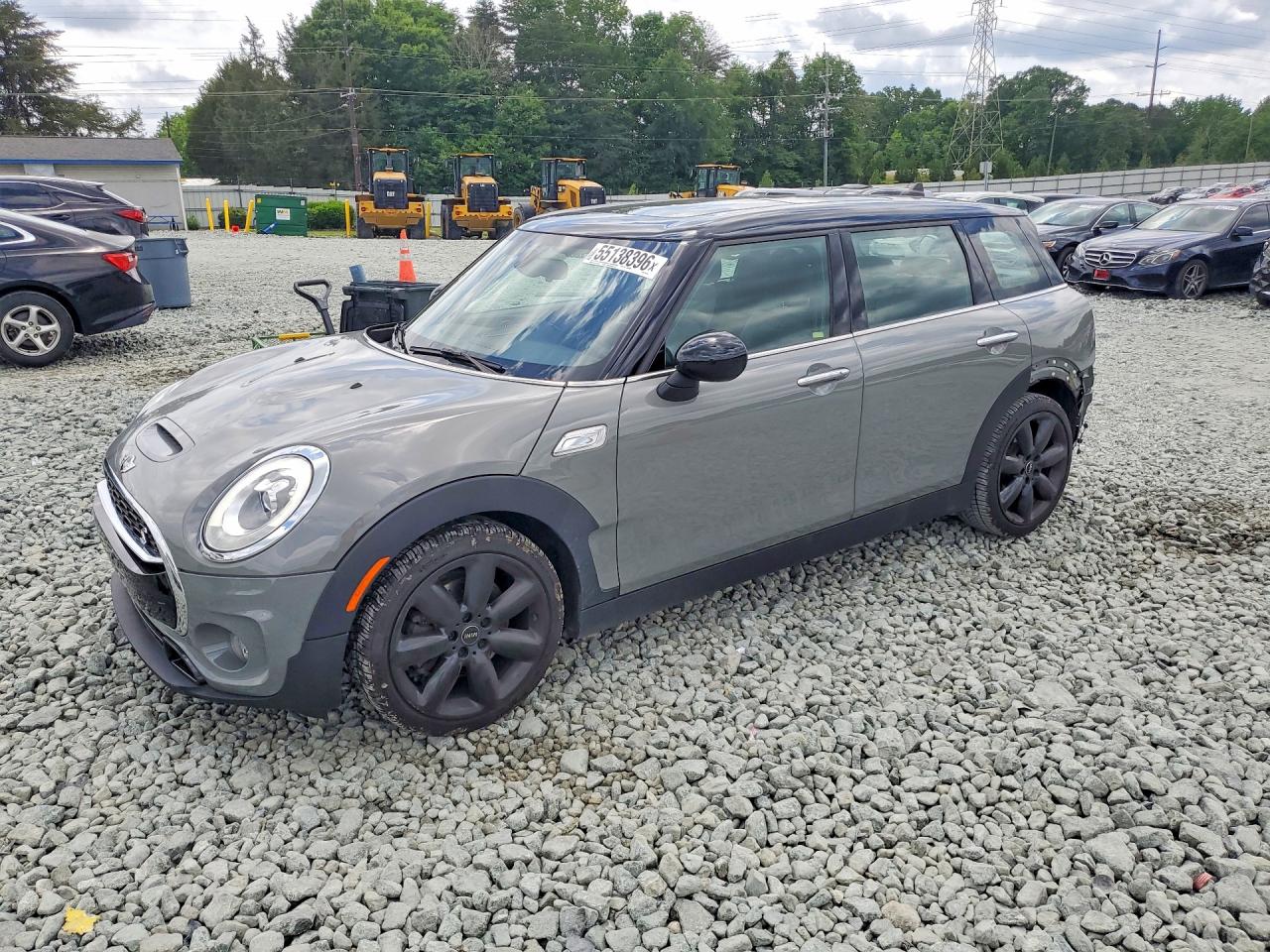 2017 MINI Clubman Cooper S, VIN WMWLN9C33H2E49780 — Зад