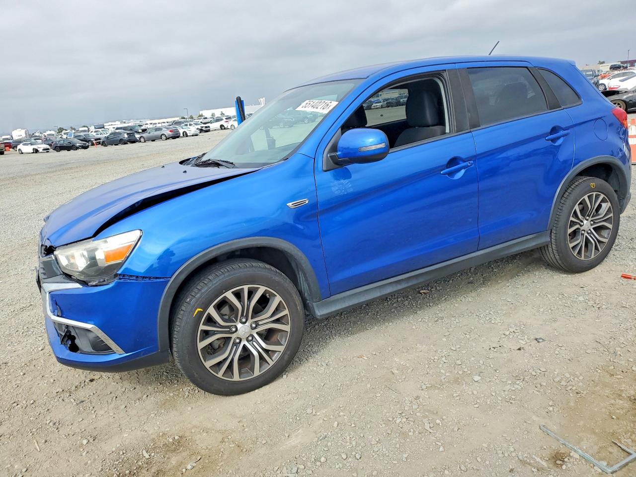 2016 Mitsubishi Outlander SE, VIN JA4AP3AW2GZ049267 — Front end