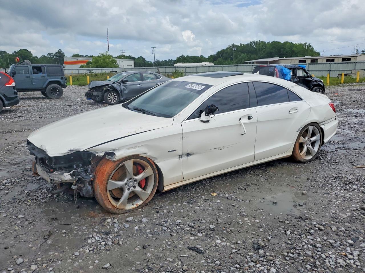 2012 Mercedes-Benz CLS 550, VIN WDDLJ7DB2CA015702 — Front end