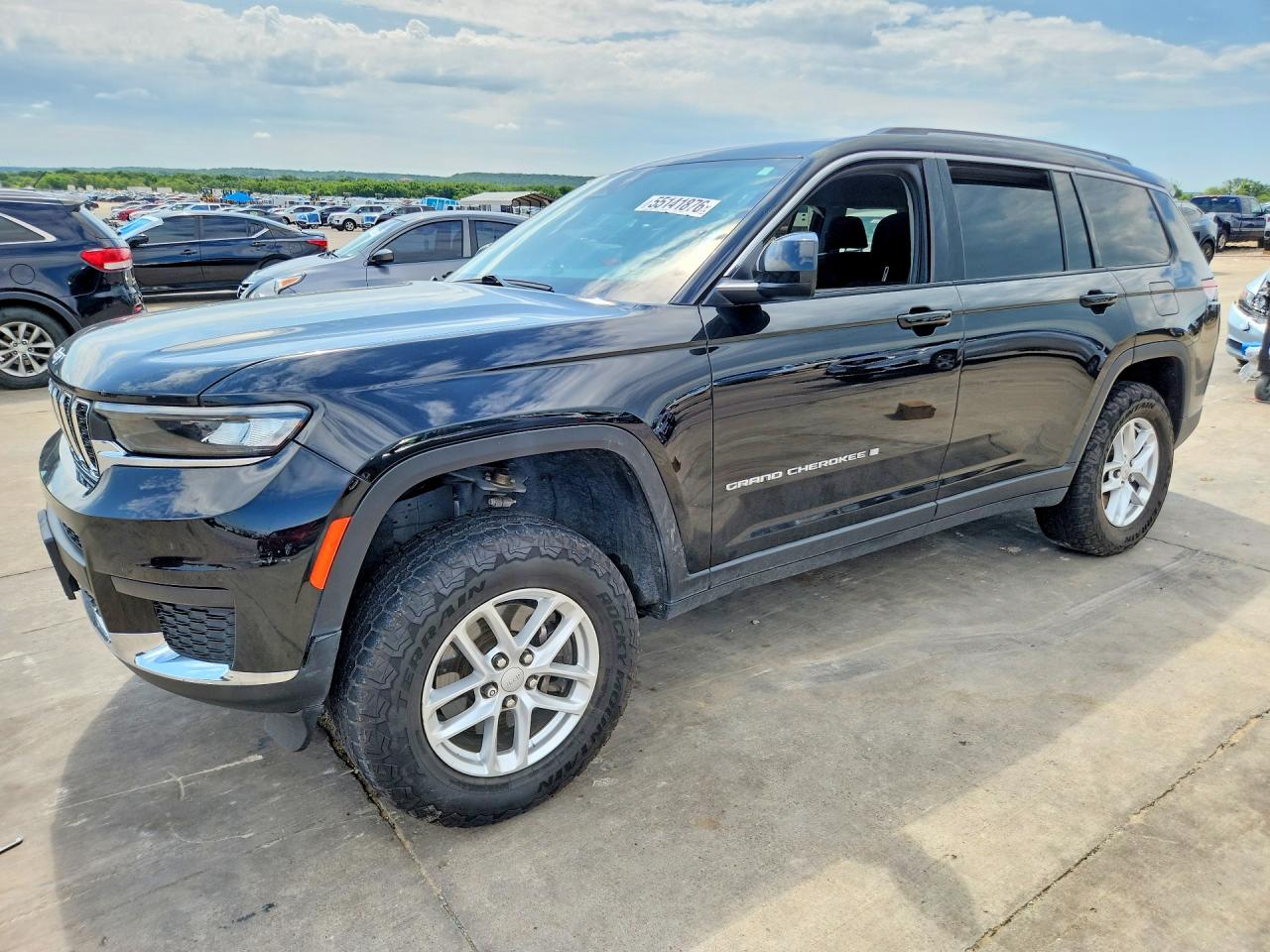 2022 Jeep Grand Cherokee Laredo, VIN 1C4RJKAG6N8598941 — Rear end