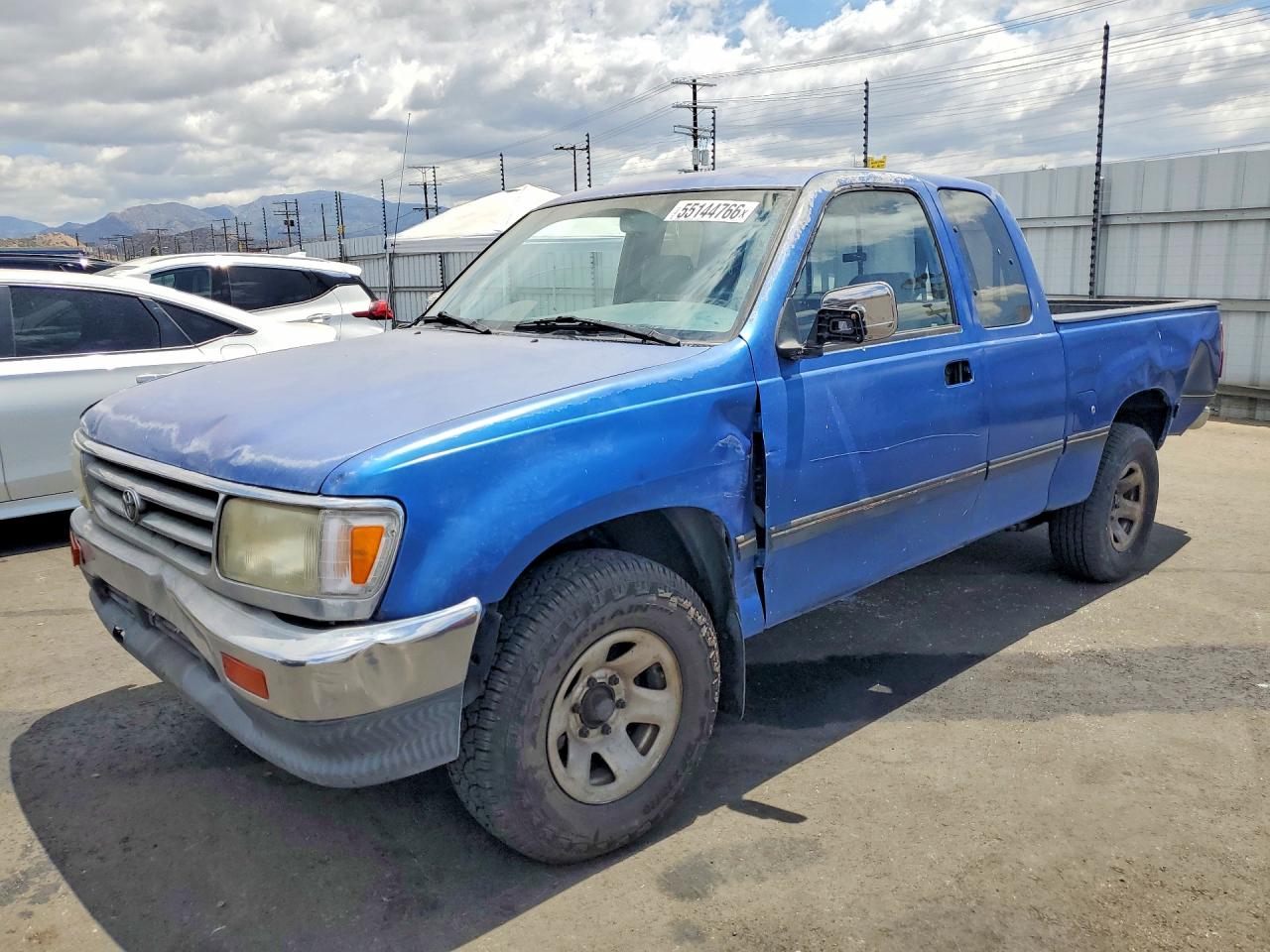 1995 Toyota T100 DX, VIN JT4VD12E6S0010768 — Rear end