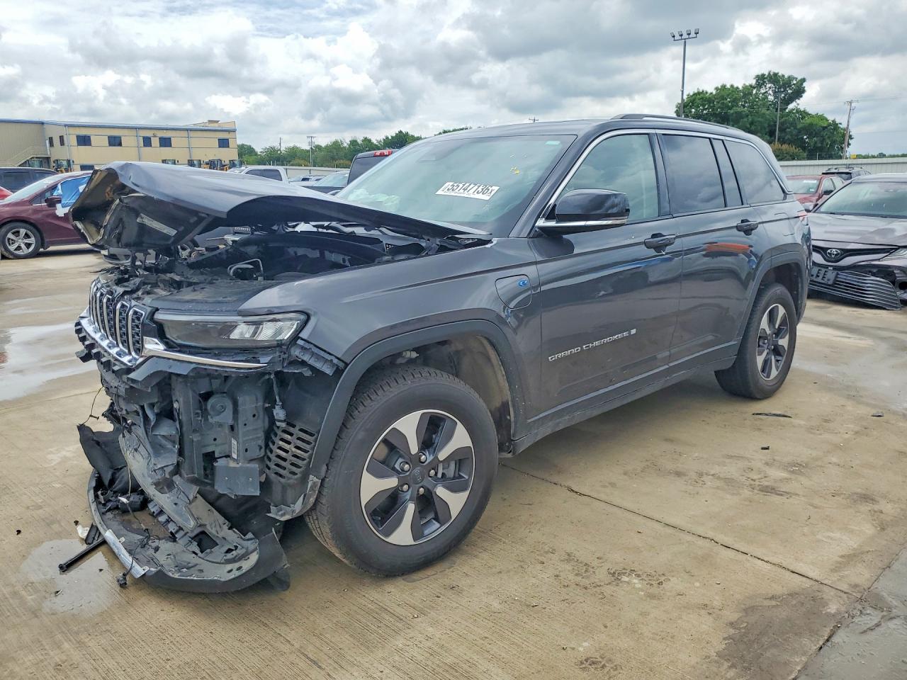2023 Jeep Grand Cherokee, VIN 1C4RJYB66PC623684 — Front end