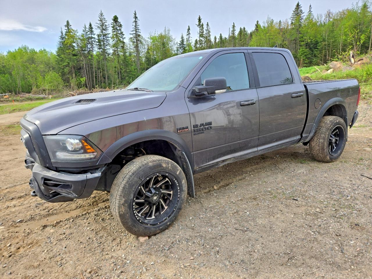 2022 Ram 1500 Warlock, VIN 1C6RR7LT2NS186932 — Front end