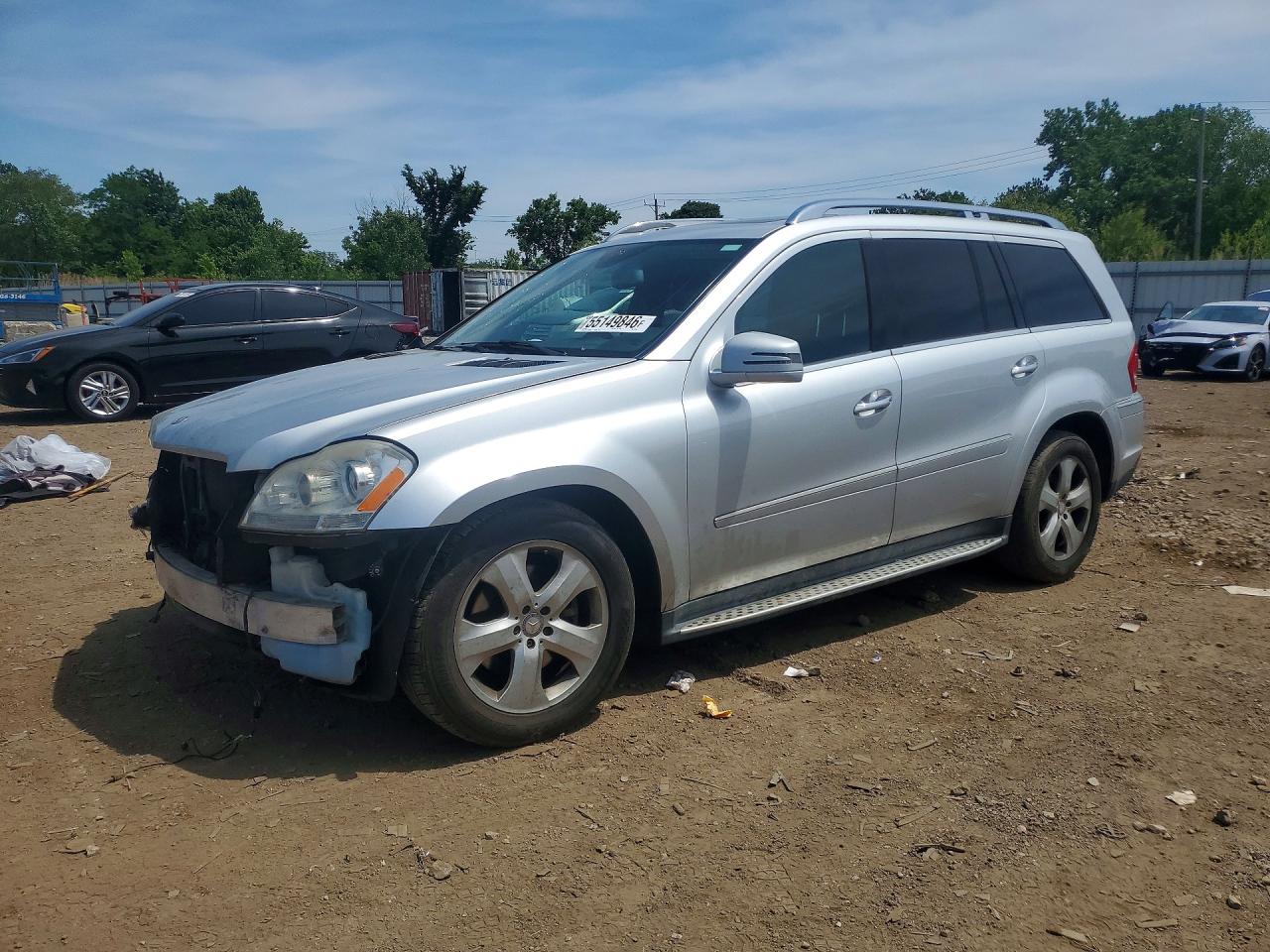 2012 Mercedes-Benz GL 450, VIN 4JGBF7BE2CA779744 — Front end