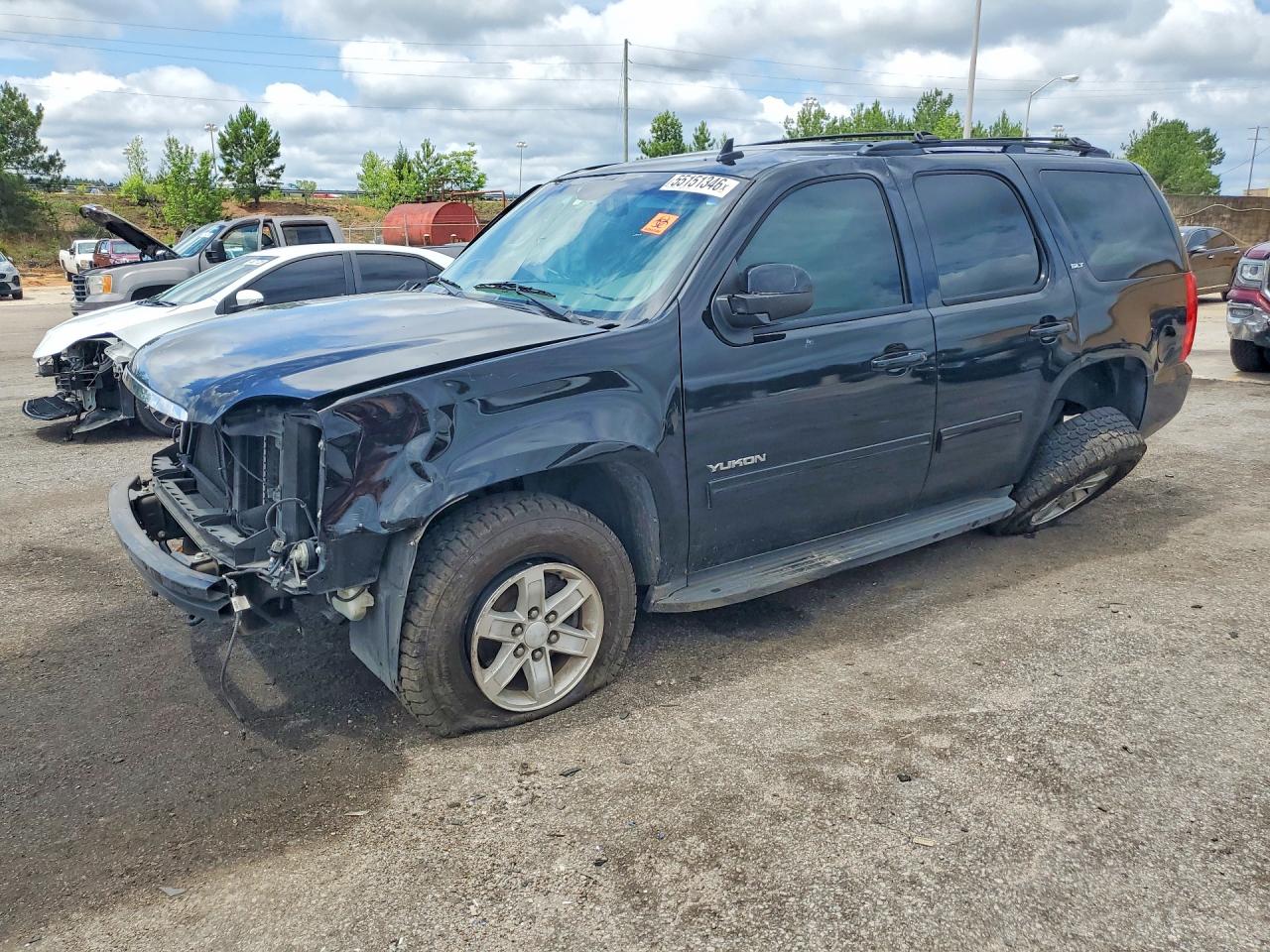 2014 GMC Yukon SLT, VIN 1GKS1CE0XER209429 — Side