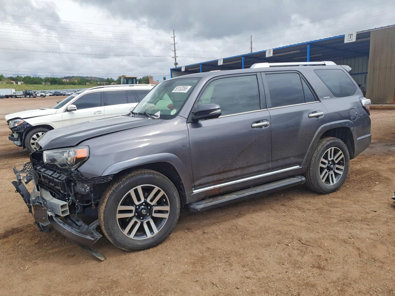 2019 Toyota 4Runner Limited, VIN JTEBU5JR8K5692081 — Front end