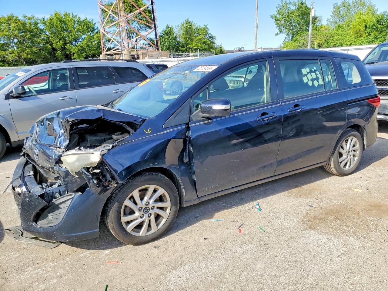 2014 Mazda 5 Sport, VIN JM1CW2BL4E0172327 — Front end