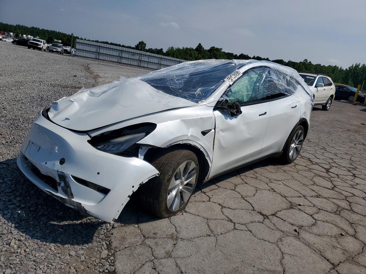 2021 Tesla Model Y Long Range, VIN 5YJYGDEE0MF088436 — Rollover