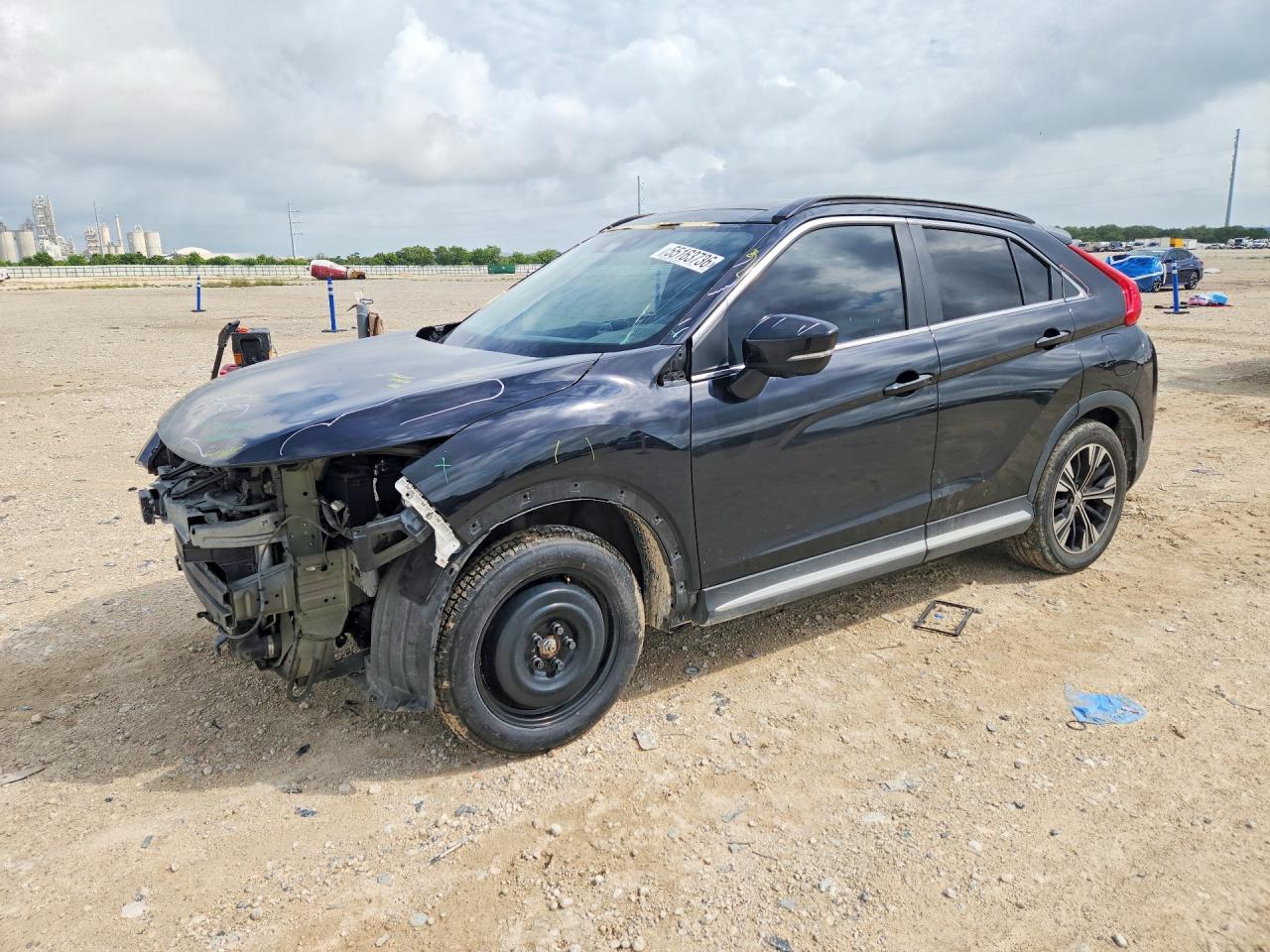 2018 Mitsubishi Eclipse Cross SE, VIN JA4AT5AA0JZ067043 — Front end