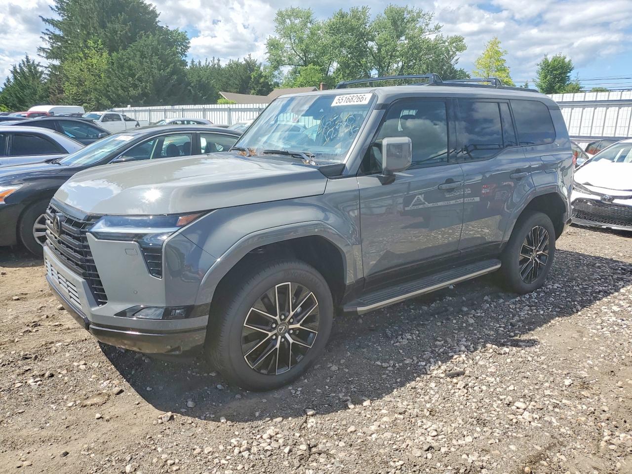 2025 Lexus GX 550 Premium+, VIN JTJTBCDX5S5045048 — Вандализм