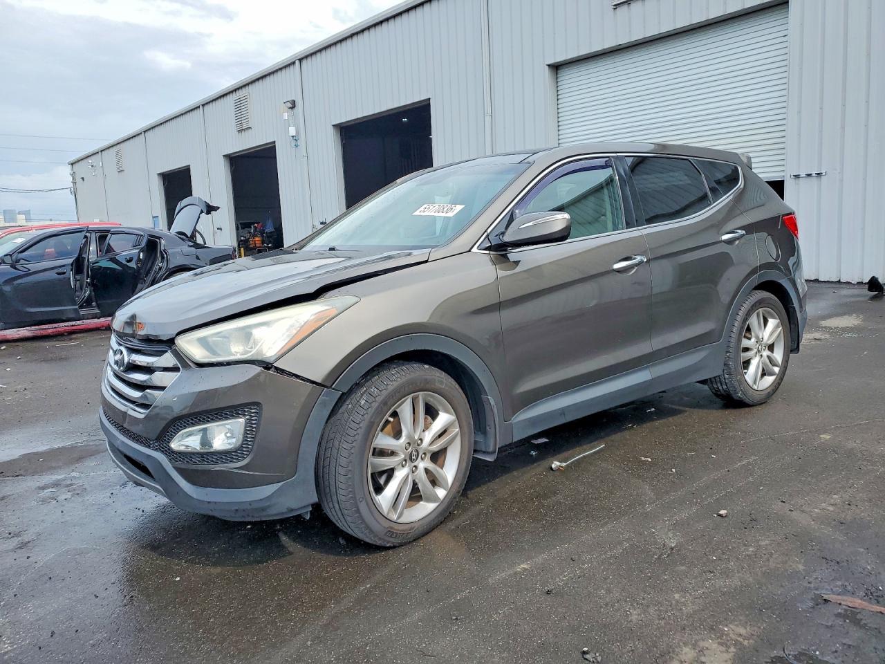 2013 Hyundai Santa Fe Sport, VIN 5XYZW3LA3DG089607 — Front end