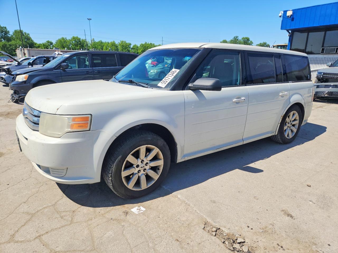 2009 Ford Flex SE, VIN 2FMDK51C49BA25797 — Front end