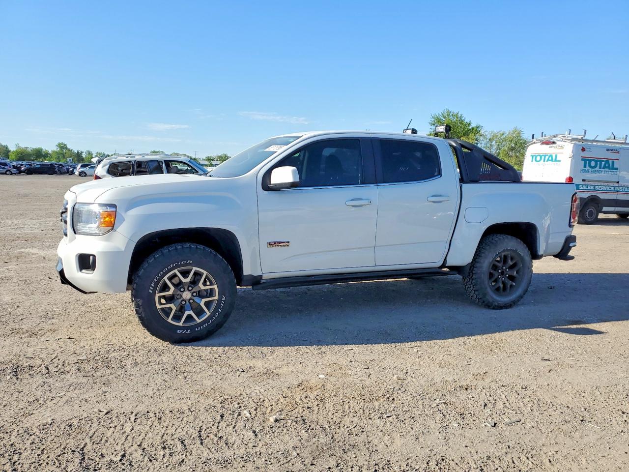 2018 GMC Canyon 4WD SLT, VIN 1GTG6DEN5J1306650 — Undercarriage
