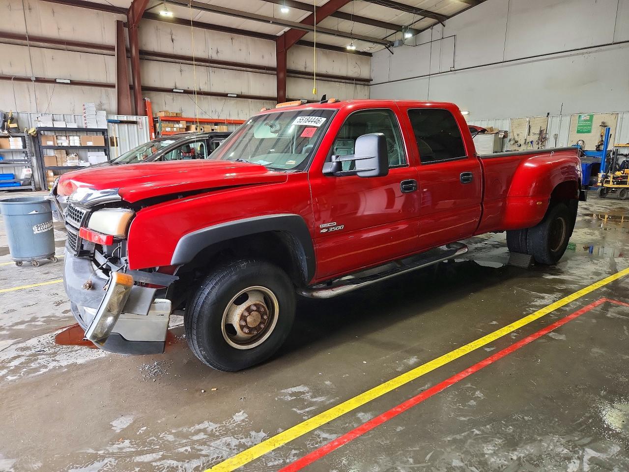 2007 Chevrolet Silverado 3500 DRW LT3, VIN 1GCJK33D97F152624 — Front end