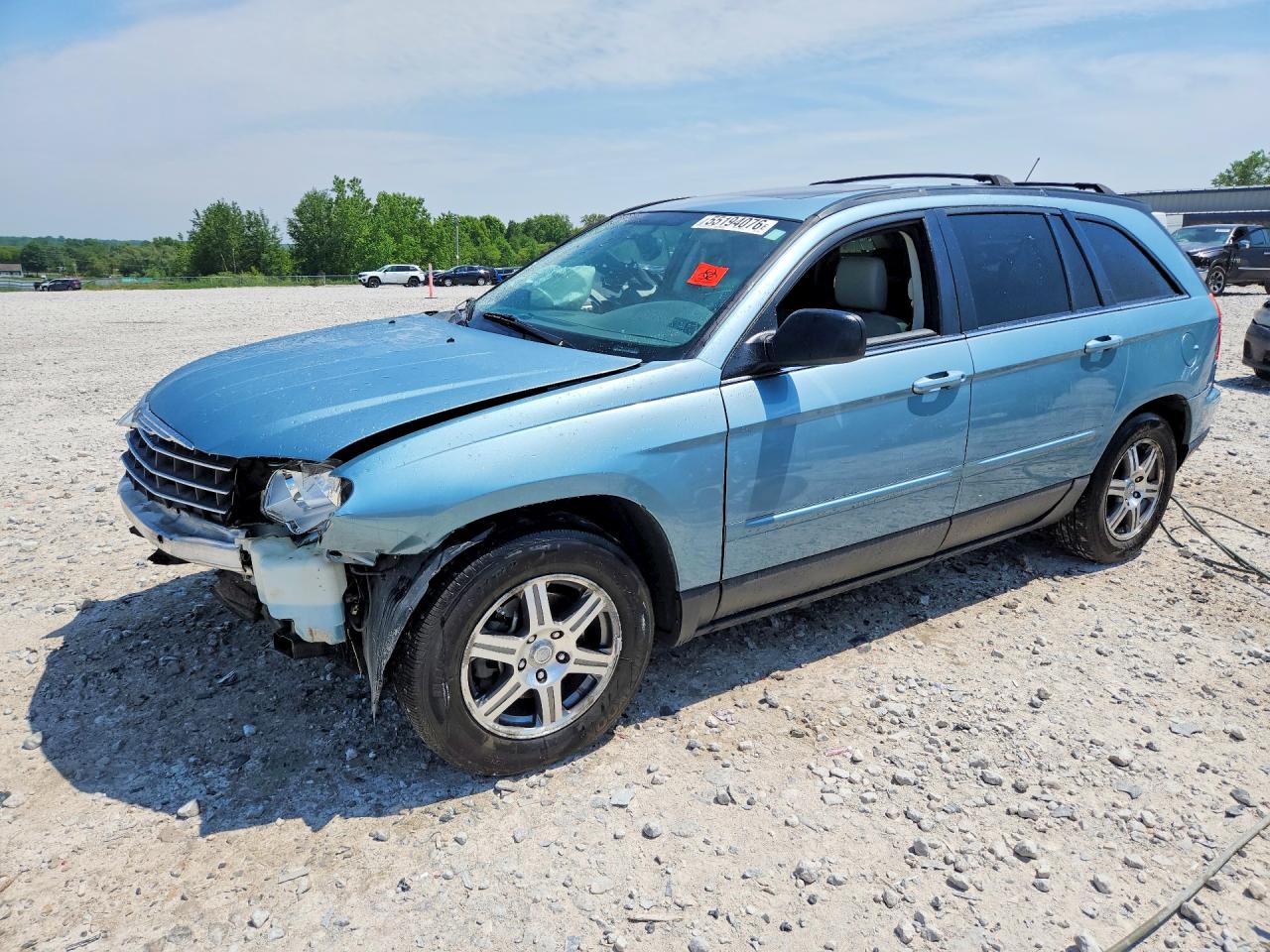 2008 Chrysler Pacifica Touring, VIN 2A8GF68XX8R113286 — Front end