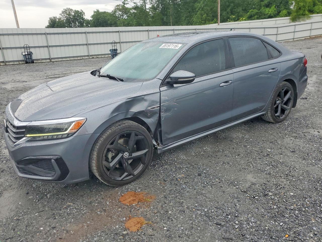 2020 Volkswagen Passat R-Line, VIN 1VWMA7A37LC020004 — Front end