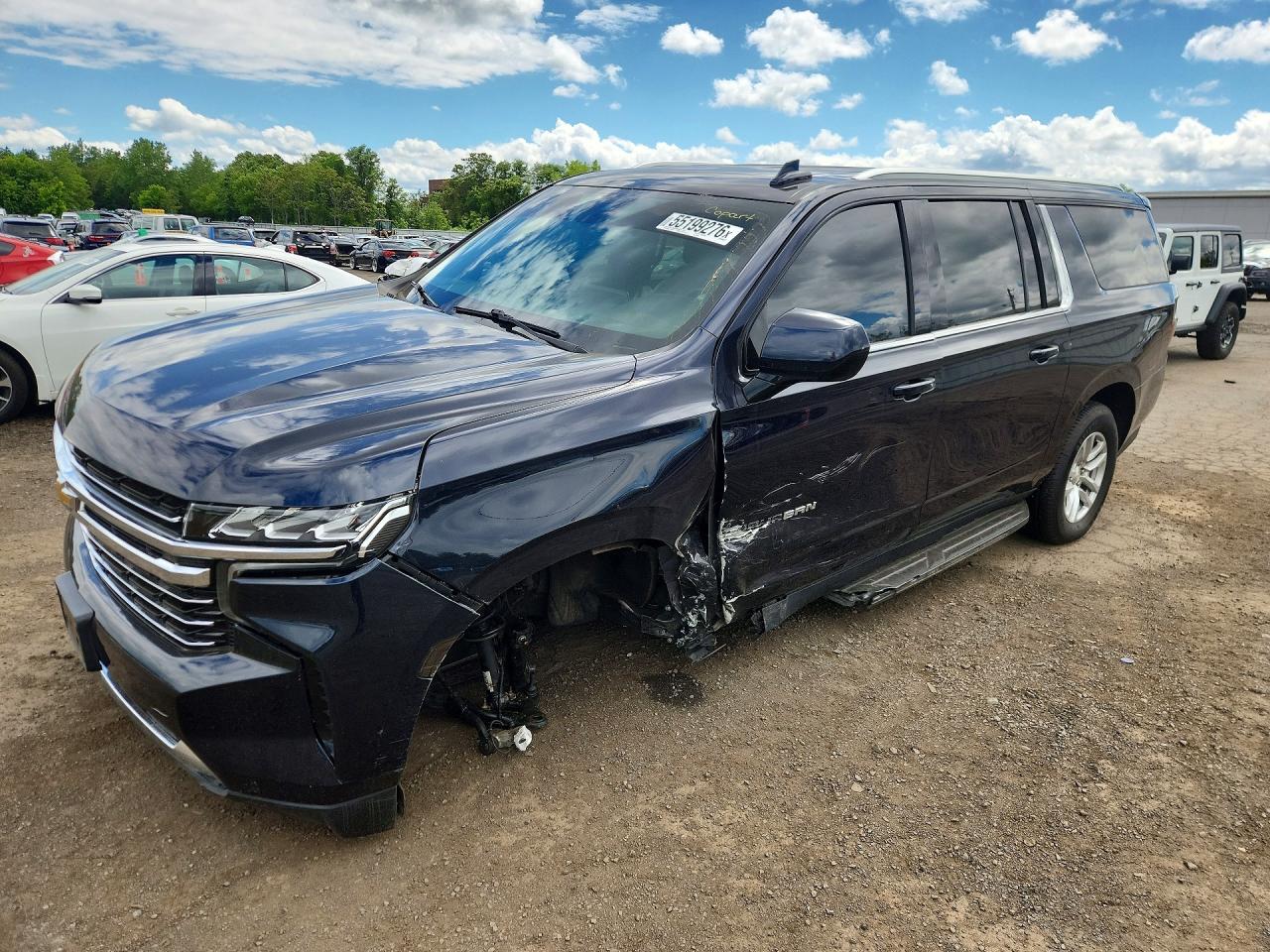 2023 Chevrolet Suburban LT, VIN 1GNSKCKD5PR327883 — Side
