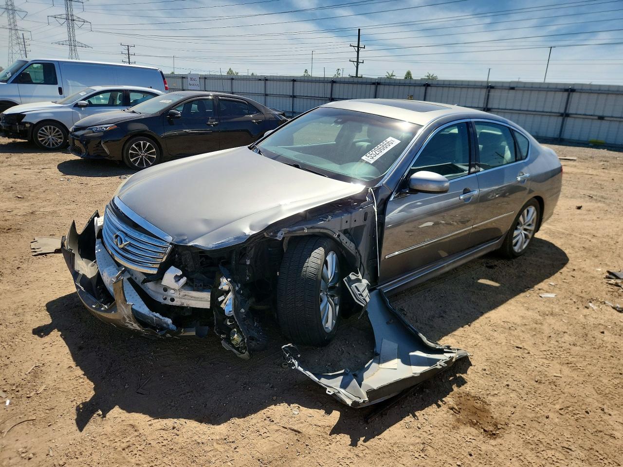 2010 Infiniti M, VIN JN1CY0AR6AM960200 — Front end