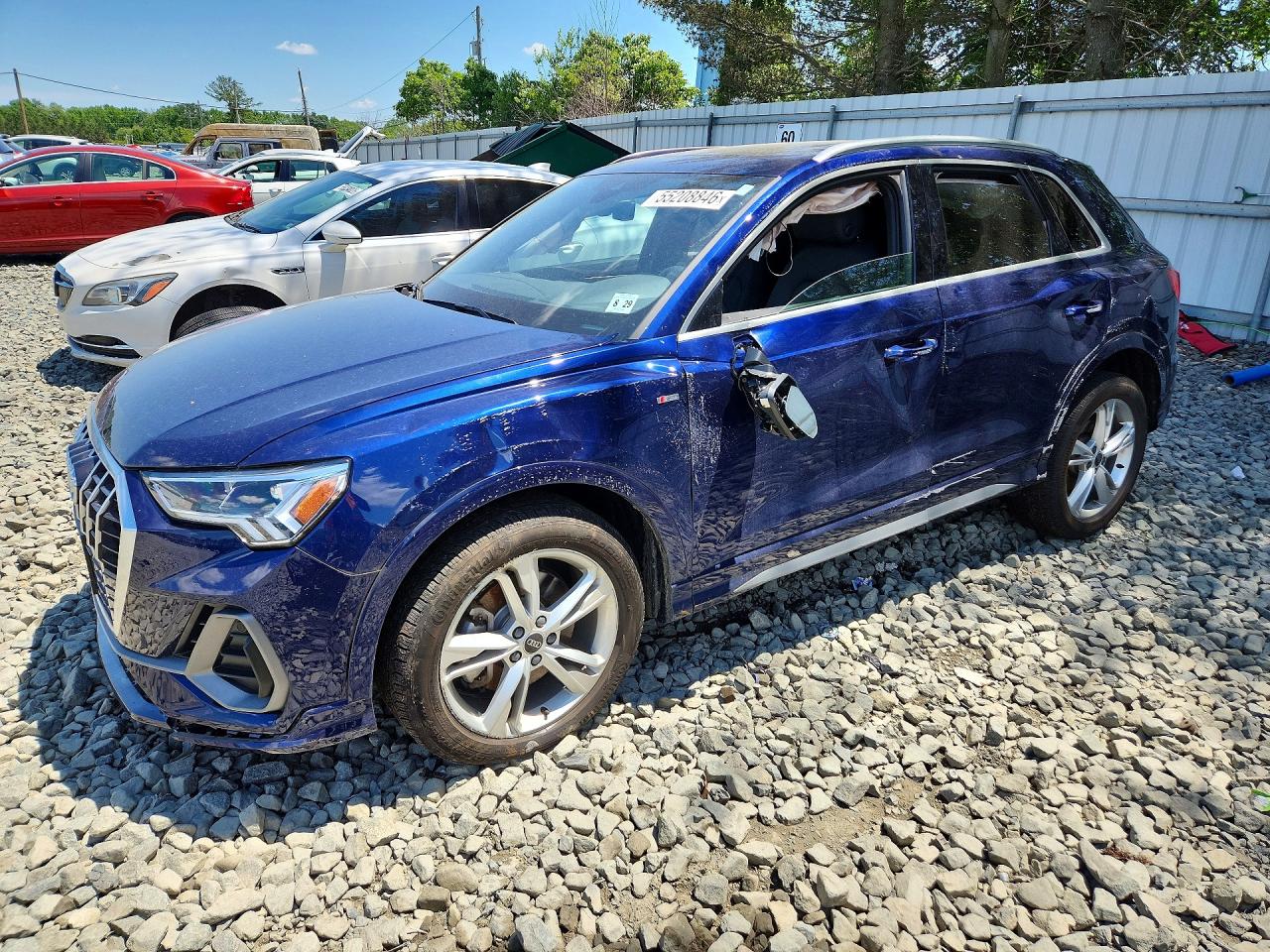 2024 Audi Q3 S line Premium, VIN WA1DECF31R1159312 — Бок