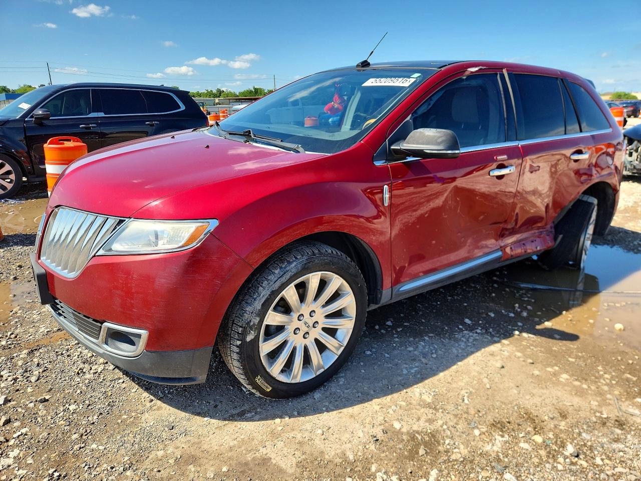2013 Lincoln MKX, VIN 2LMDJ6JK7DBL11799 — Бок