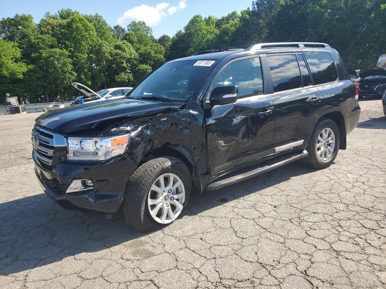 2020 Toyota Land Cruiser, VIN JTMCY7AJ7L4093540 — Side