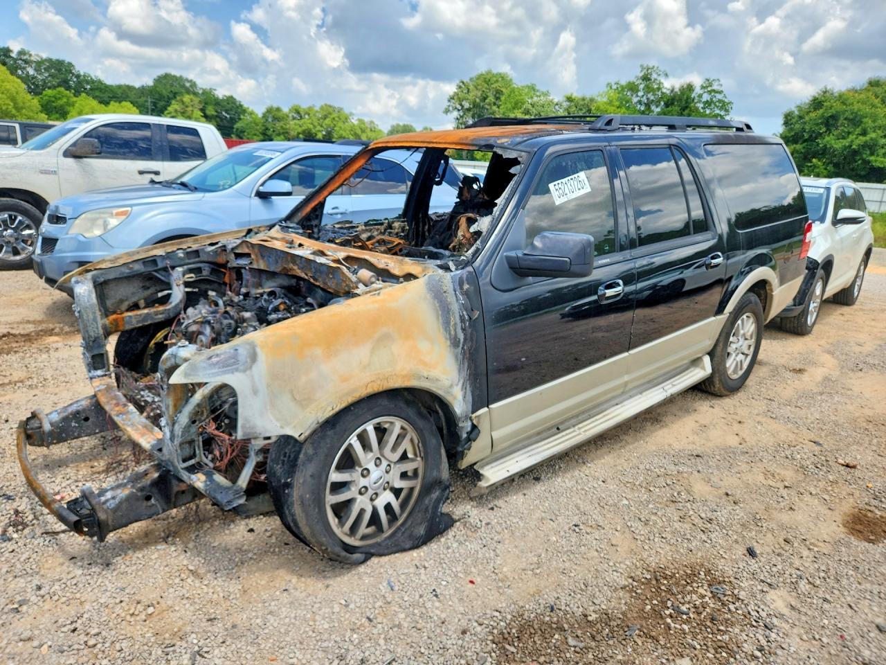 2010 Ford Expedition Max Eddie Bauer, VIN 1FMJK1H56AEB52899 — Burn