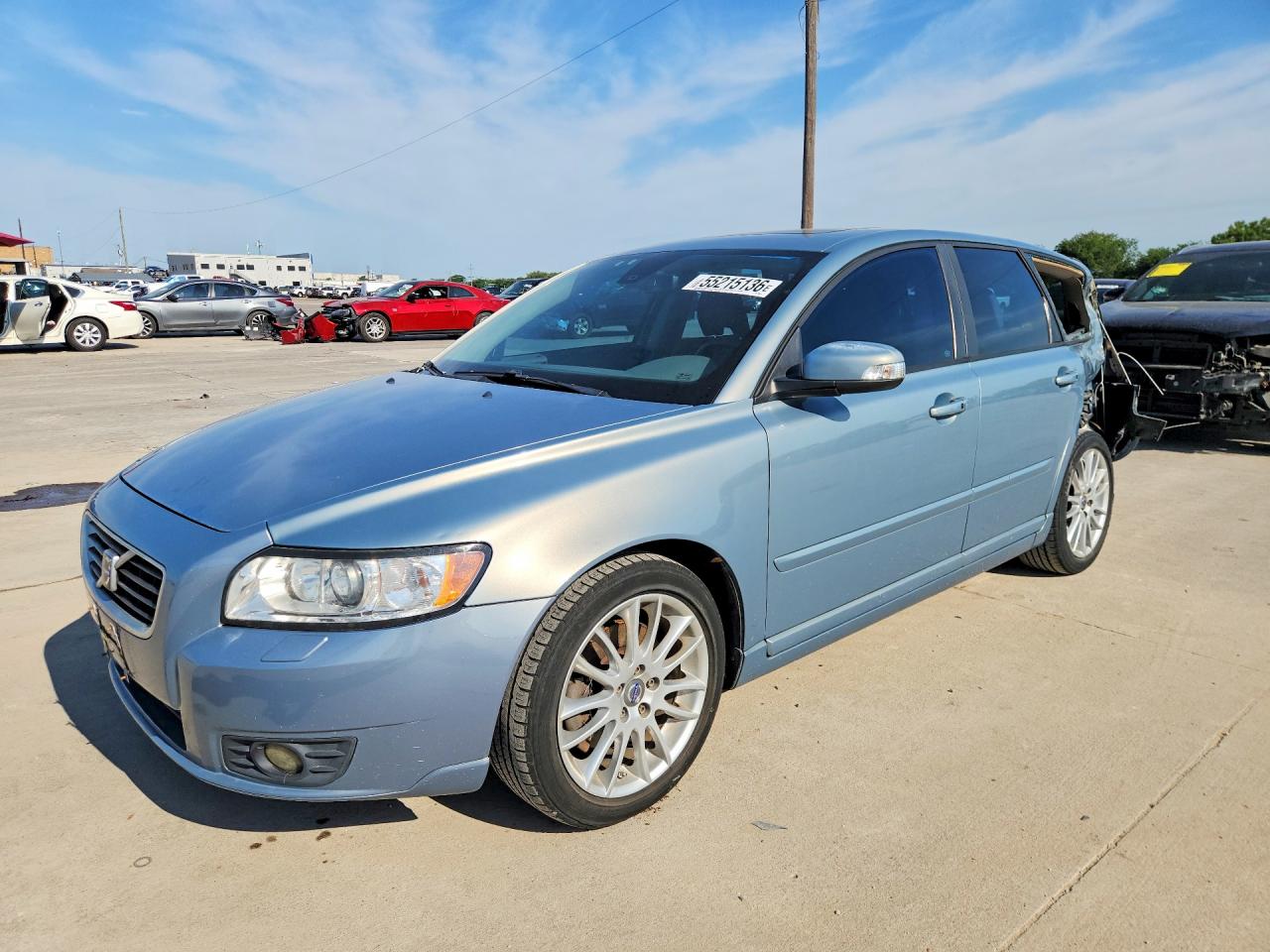 2010 Volvo V50, VIN YV1382MW8A2568674 — Side