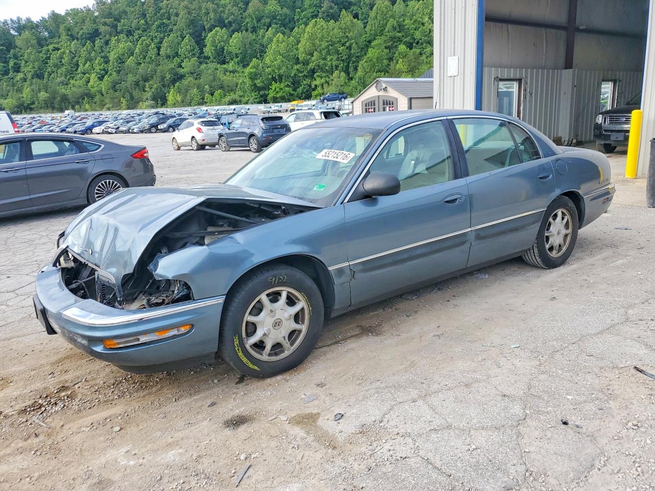 2002 Buick Park Avenue, VIN 1G4CW54K024194167 — Front end