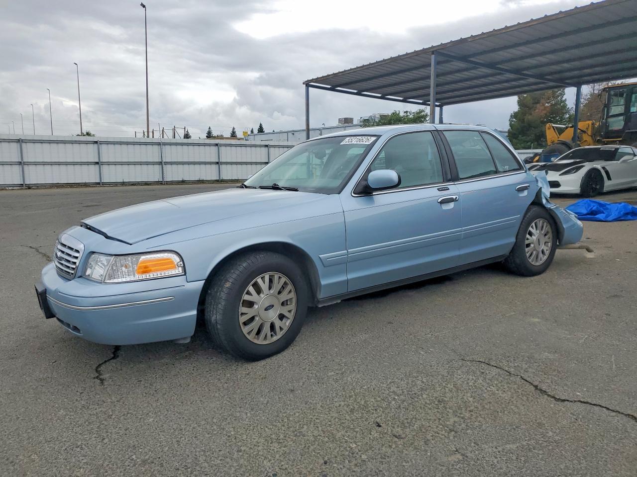 2003 Ford Crown Victoria LX, VIN 2FAHP74W93X124527 — Rear end