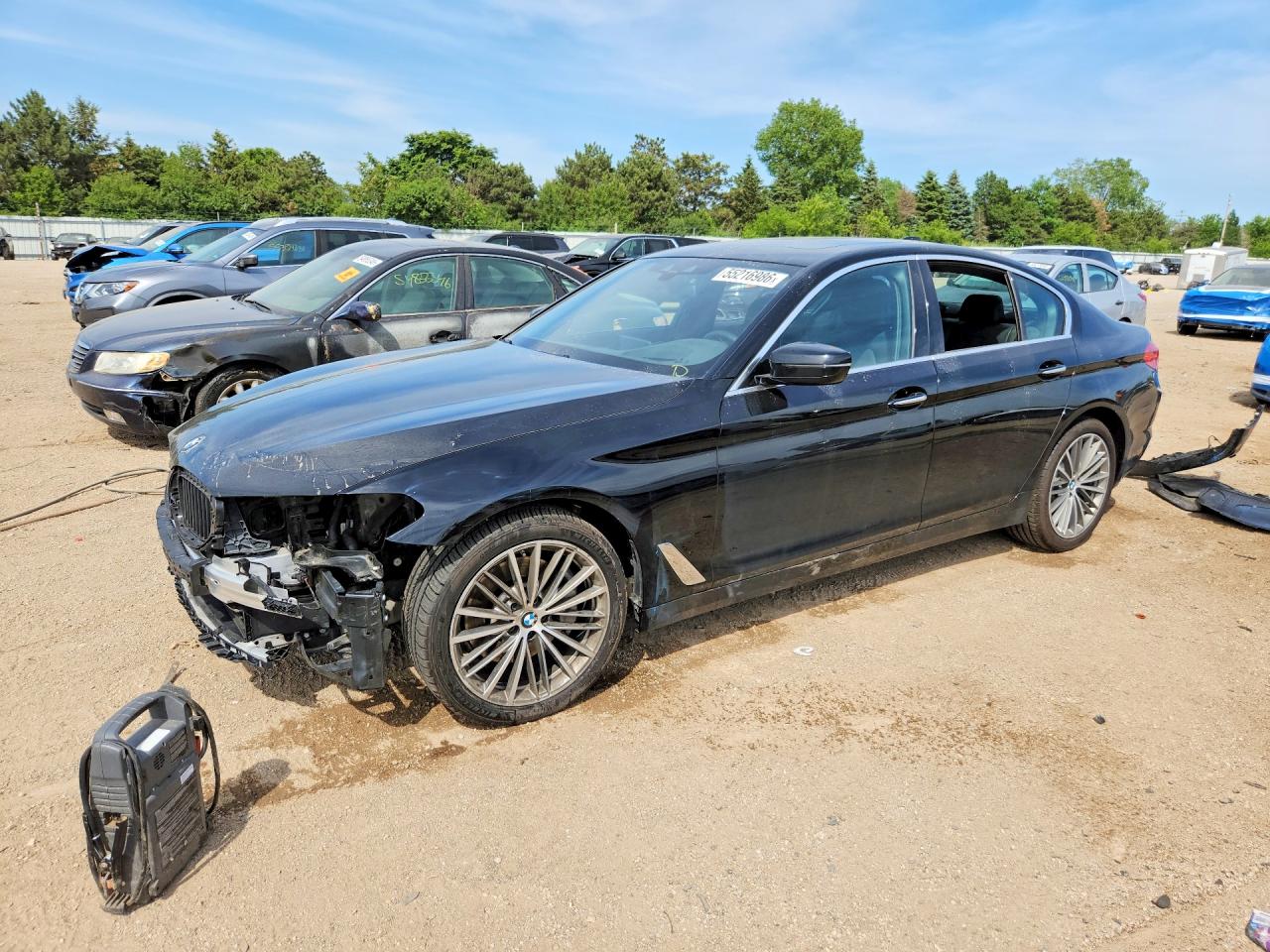 2018 BMW 5 Series 530i xDrive, VIN WBAJA7C59JWC76970 — Front end