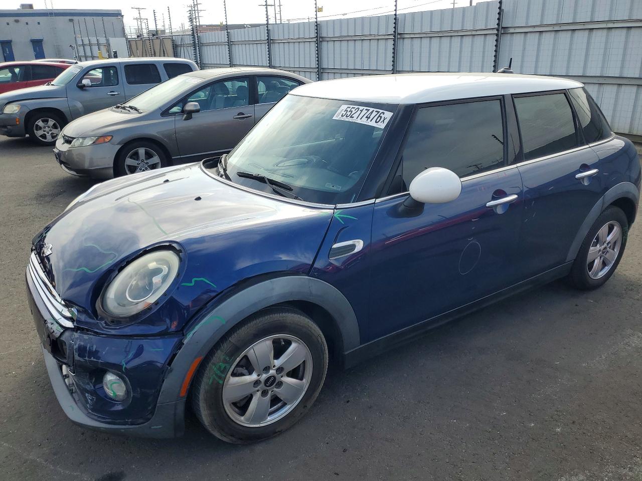 2015 MINI Hardtop 4 Door, VIN WMWXS5C59FT827139 — Front end