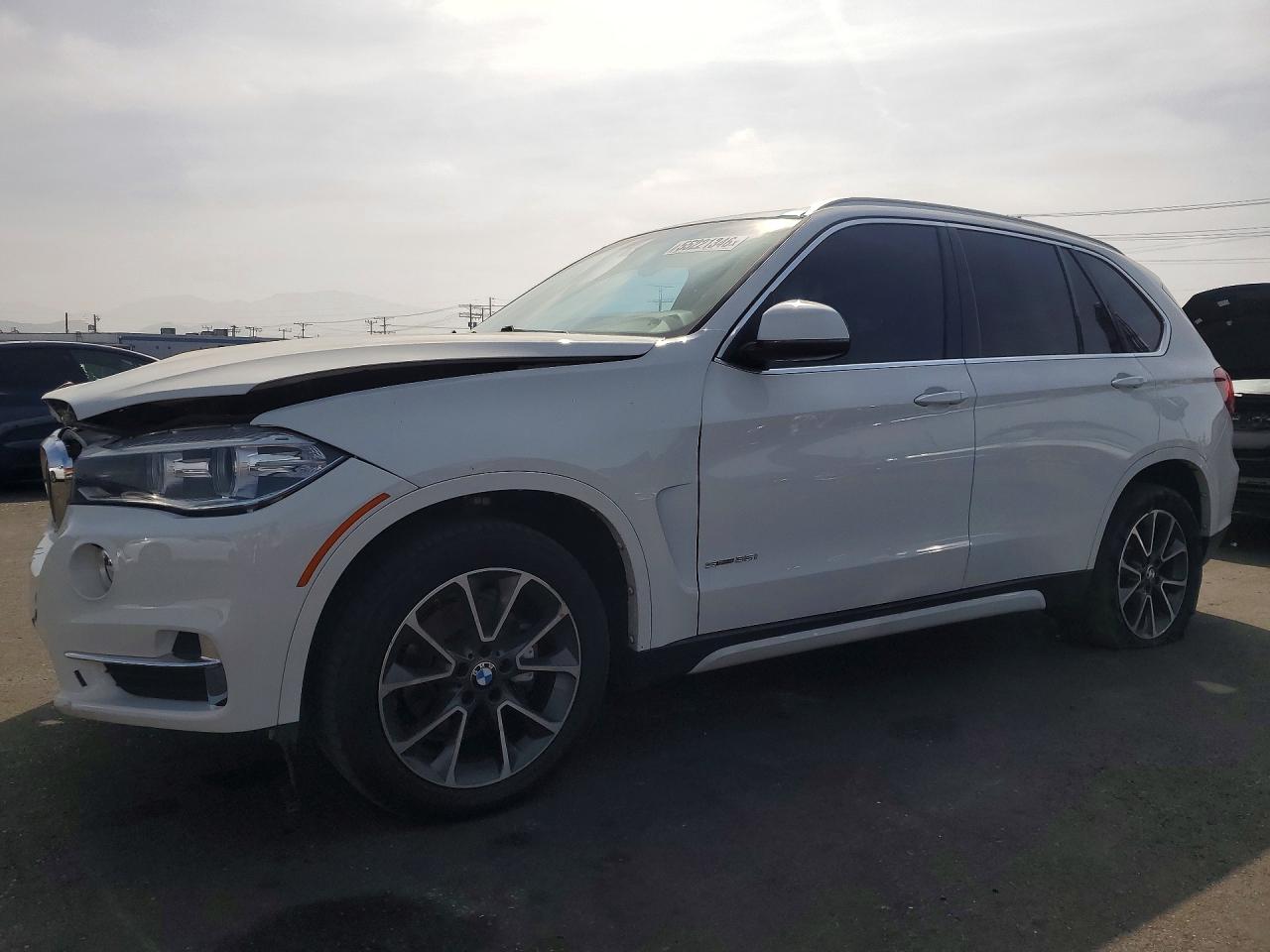 2018 BMW X5 sDrive35i, VIN 5UXKR2C51J0X07724 — Front end