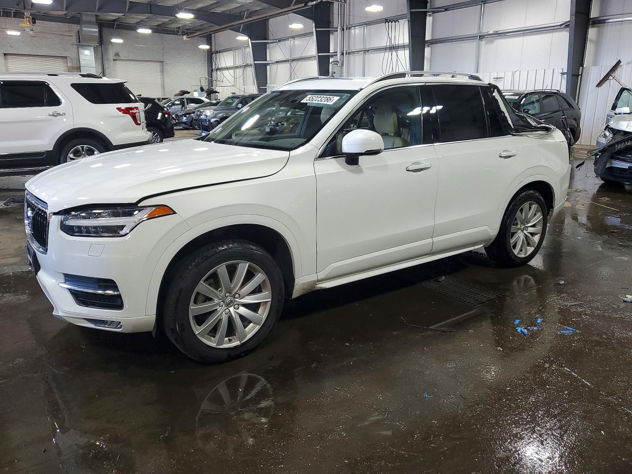 2016 Volvo XC90 T6 Momentum, VIN YV4A22PK8G1067979 — Крыша