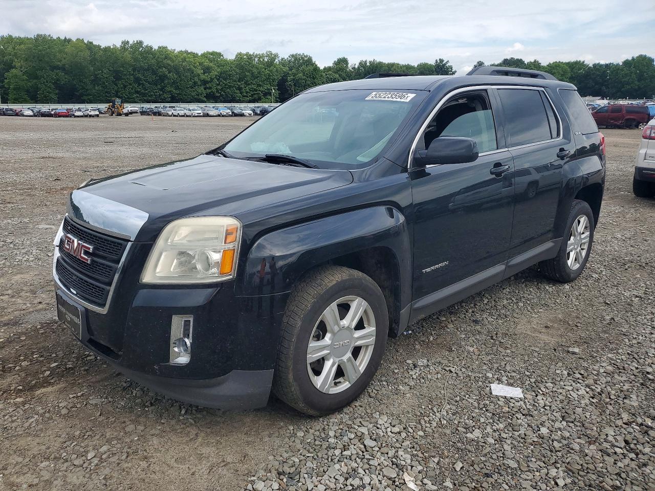 2015 GMC Terrain SLE, VIN 2GKALREK2F6112734 — Front end