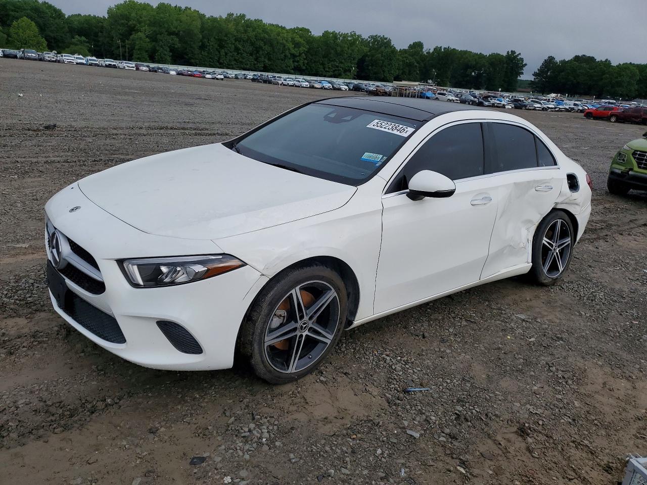 2019 Mercedes-Benz A 220, VIN WDD3G4EB7KW000724 — Side