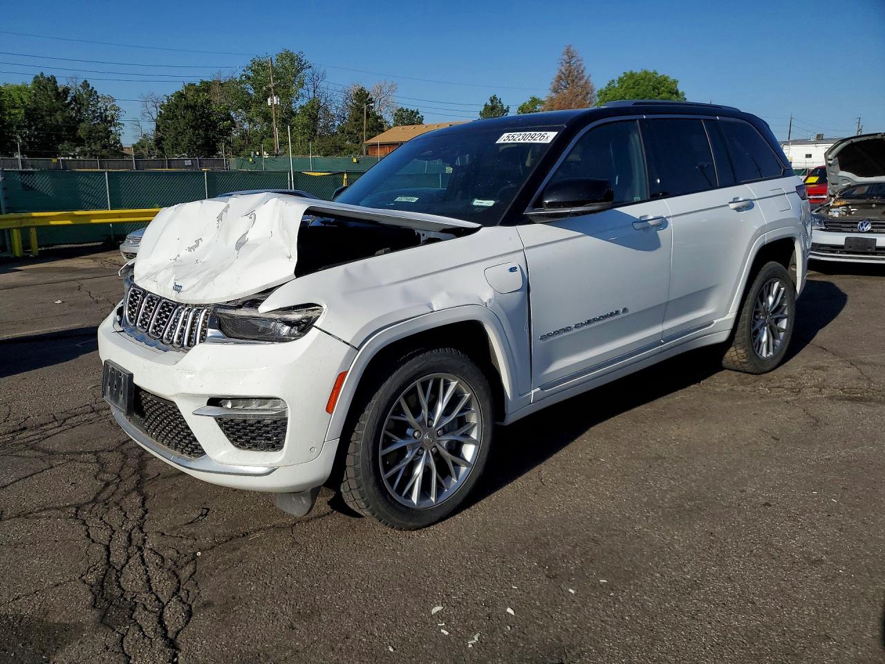 2022 Jeep Grand Cherokee Summit, VIN 1C4RJYE63N8715315 — Front end