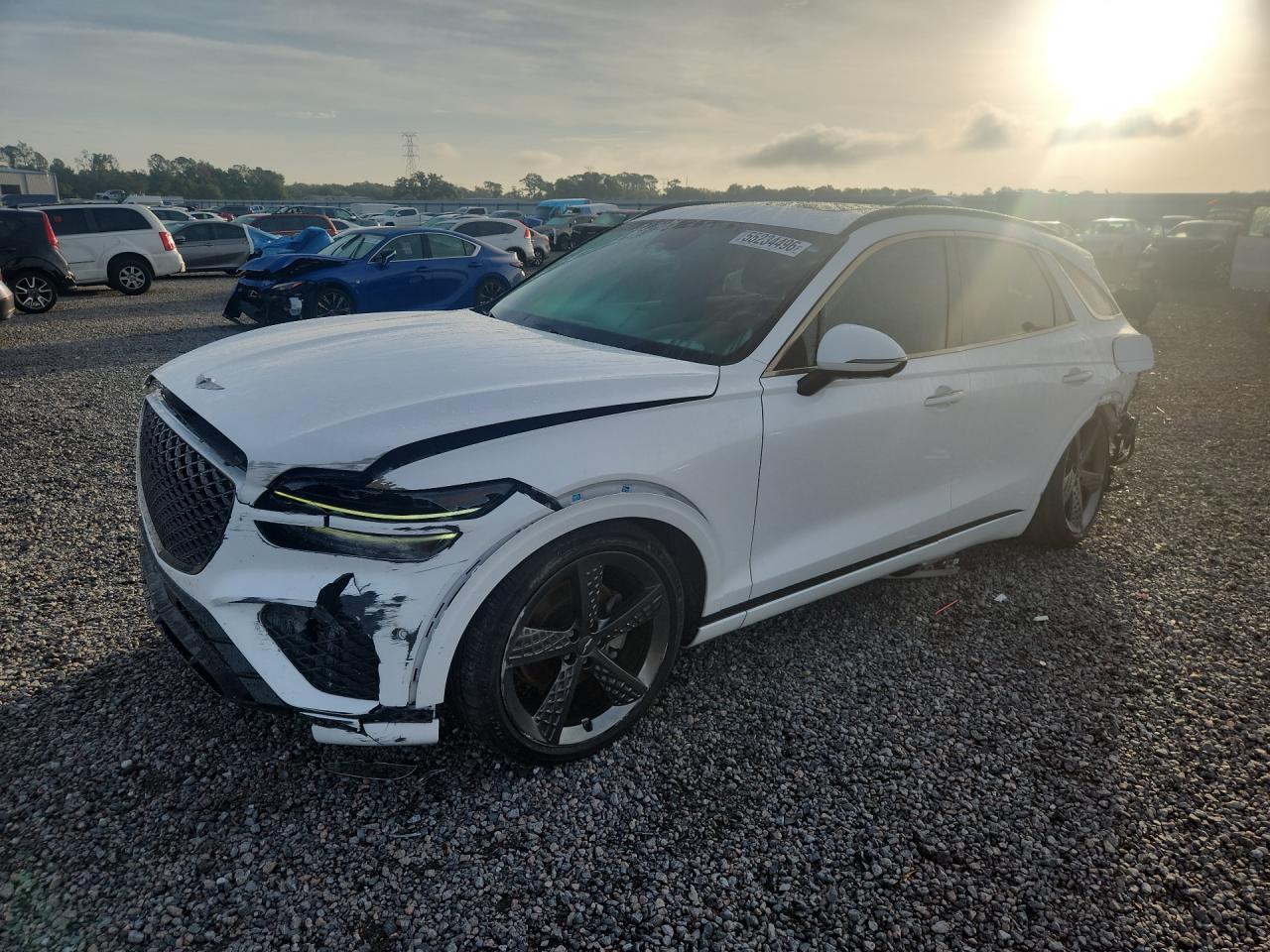 2022 Genesis GV70 2.5T, VIN KMUMADTB6NU036548 — Front end