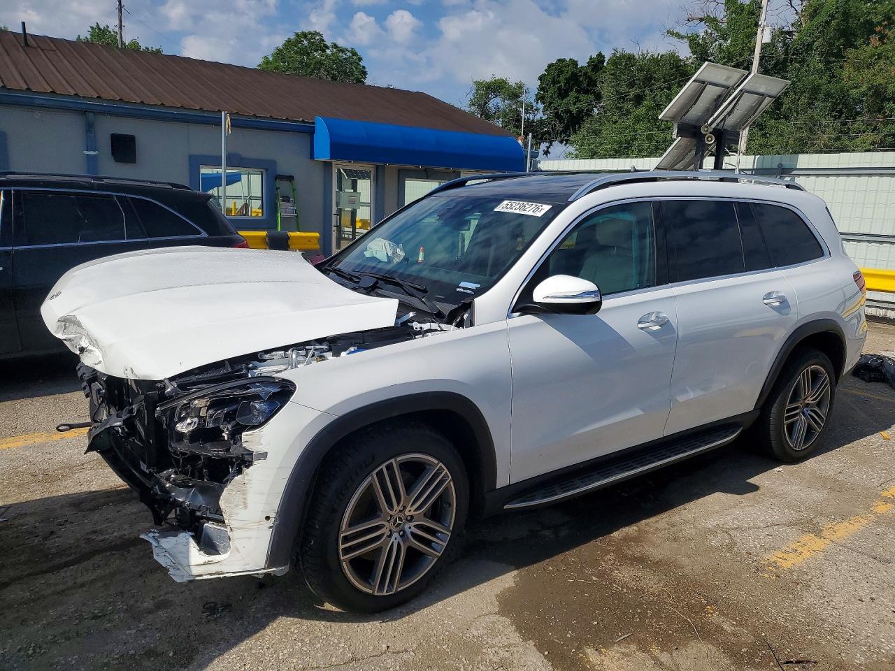 2025 Mercedes-Benz GLS 450, VIN 4JGFF5KE0SB392818 — Front end