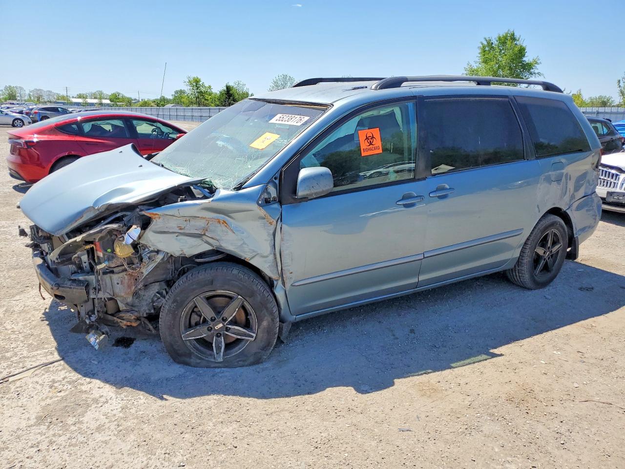 2007 Toyota Sienna LE, VIN 5TDZK23C67S021557 — Перед